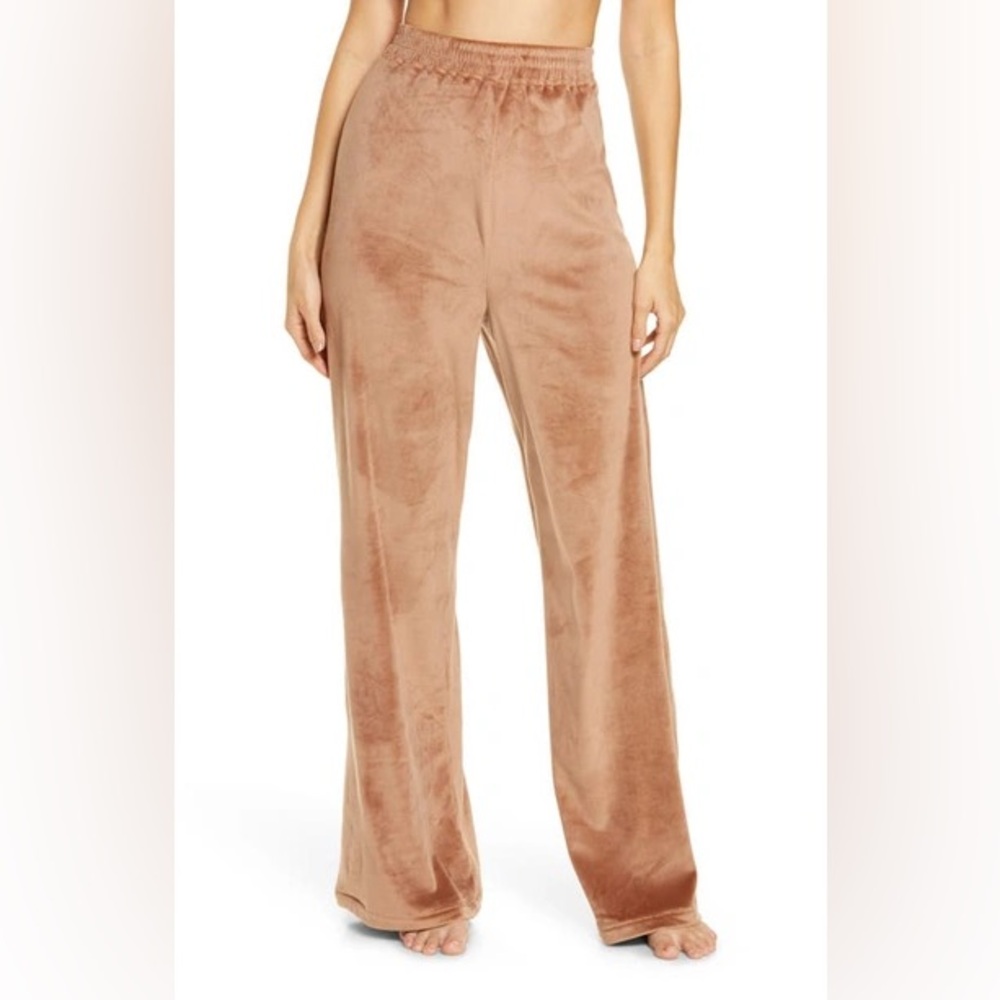 NWT Skims Velour Wide Skims Leg Pants
